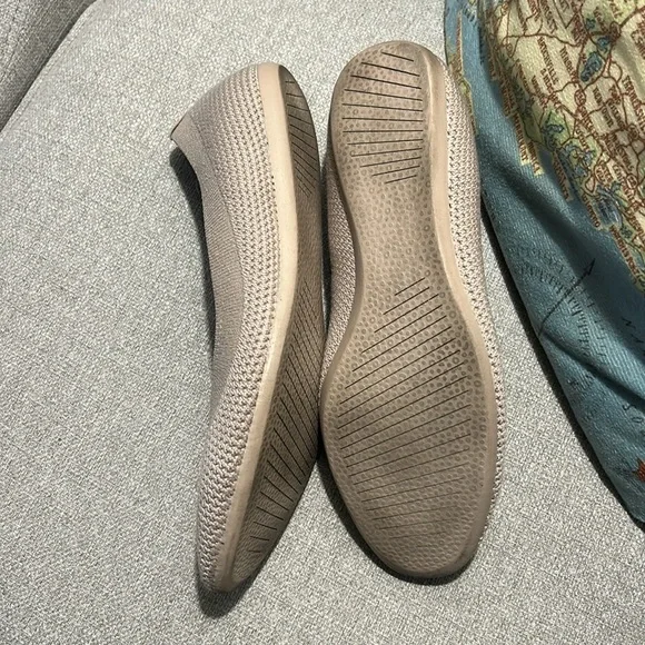 ALLBIRDS BEIGE Tree Breezers SIZE 9 - Picture 4 of 4